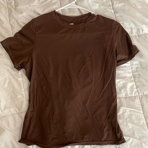 Skims fits everyone t shirt brown